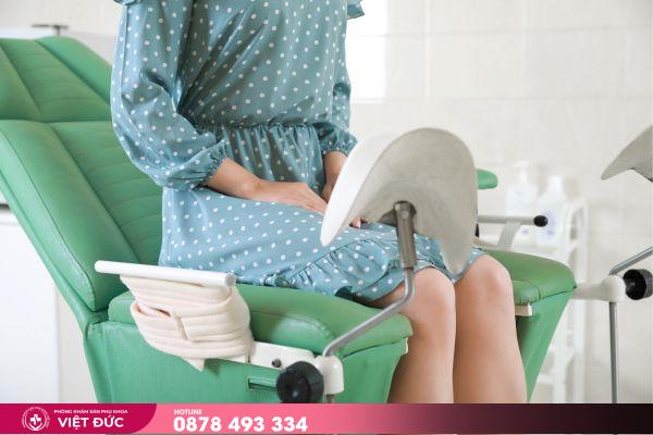 bác sĩ phụ khoa 2 Lý do nữ giới nên tìm đến đội ngũ bác sĩ phụ khoa giỏi để thăm khám bệnh